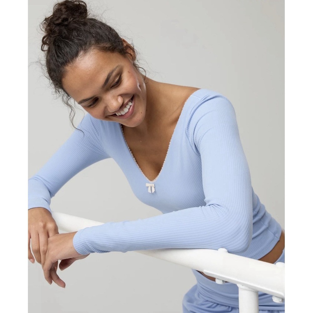 Offline By Aerie Blue Ribbed Long Sleeve Top with Bow Size M